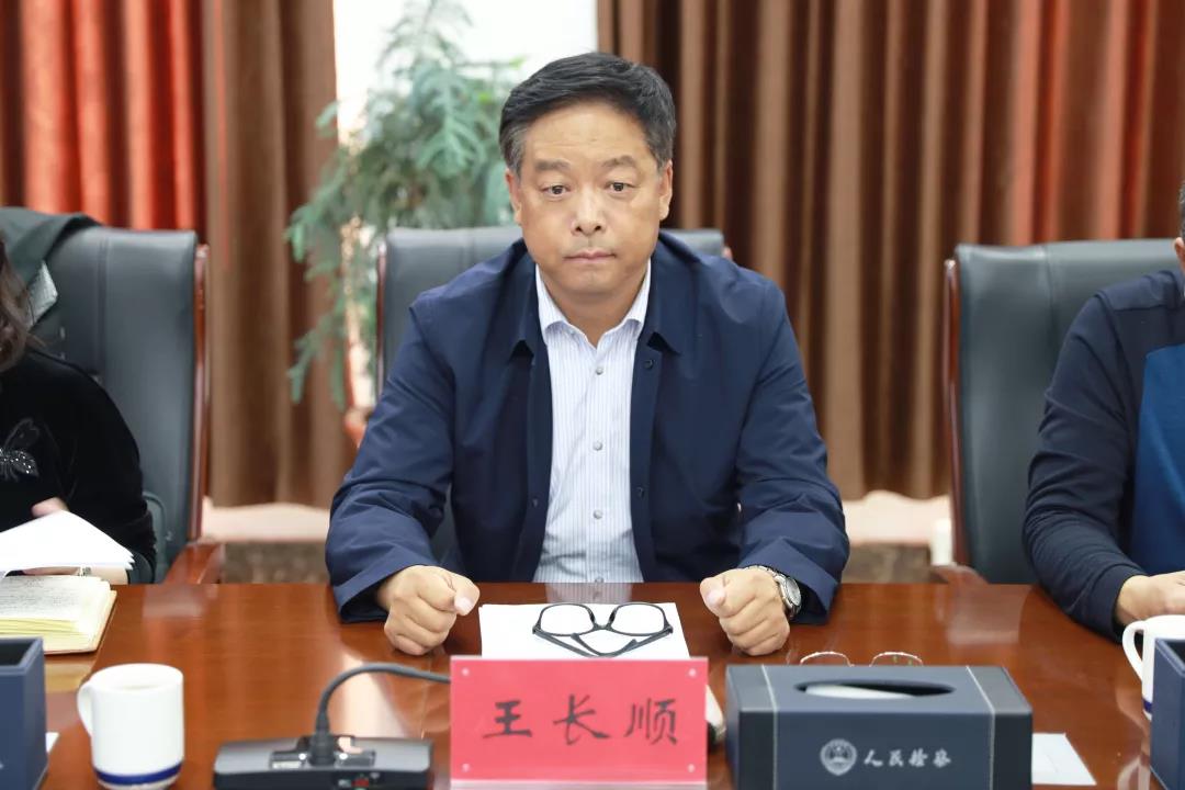 兴安盟检察分院党组成员,副检察长王长顺一行到突泉县